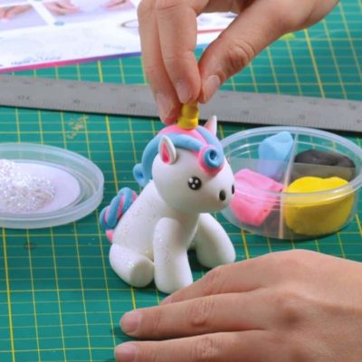 Pâte à modeler Licorne