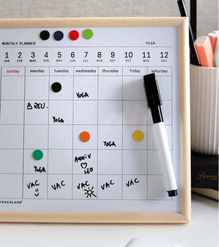 Kikkerland Mini White Board Calendar