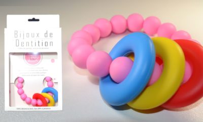 Bracelet bijou anneaux de dentition et de portage – Rose, bleu, jaune et rouge