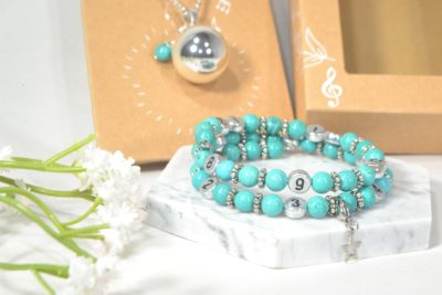 Box Bola argent lisse et bracelet d’allaitement pierre naturelle – Howlite Magnésite teintée