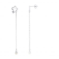 Boucles d’Oreilles Pendantes motif “TREFLE” avec chaîne Maille Forçat Longueur 7 cm et Perles Blanches